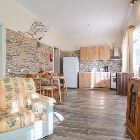 Stelios Stone House Sinarades Villa Kouramádes Екстериор снимка