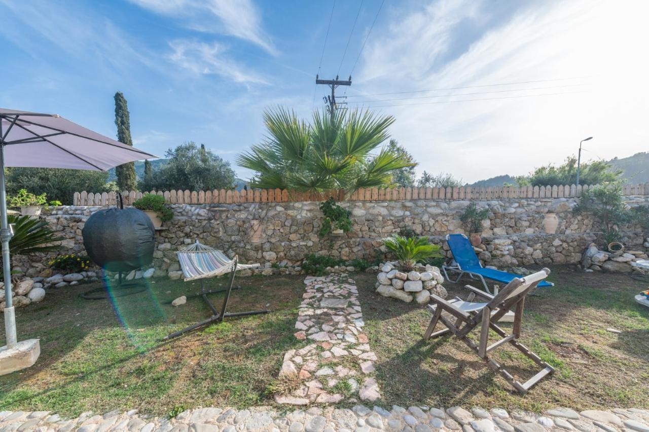 Stelios Stone House Sinarades Villa Kouramádes Екстериор снимка