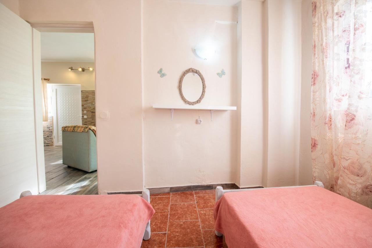 Stelios Stone House Sinarades Villa Kouramádes Екстериор снимка