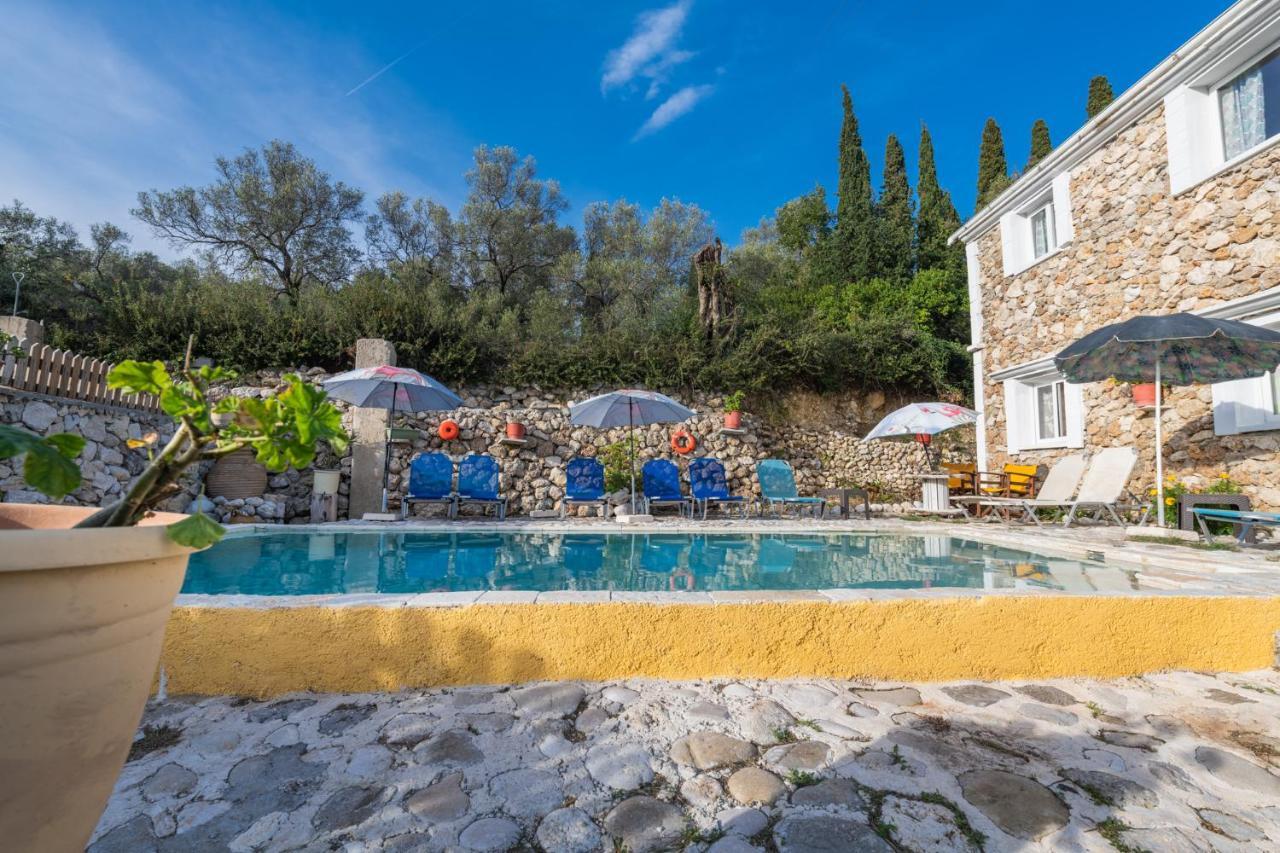 Stelios Stone House Sinarades Villa Kouramádes Екстериор снимка