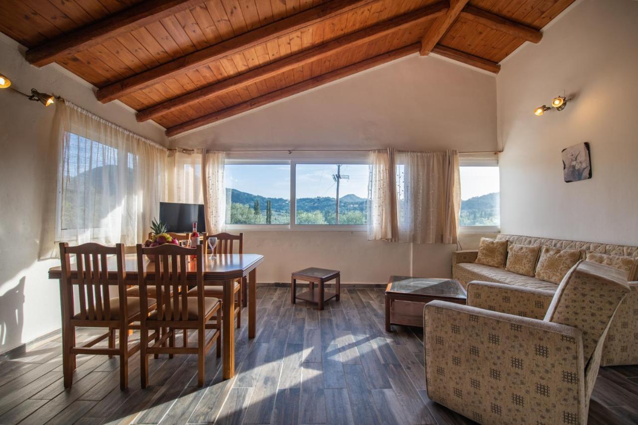 Stelios Stone House Sinarades Villa Kouramádes Екстериор снимка