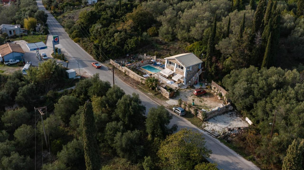 Stelios Stone House Sinarades Villa Kouramádes Екстериор снимка