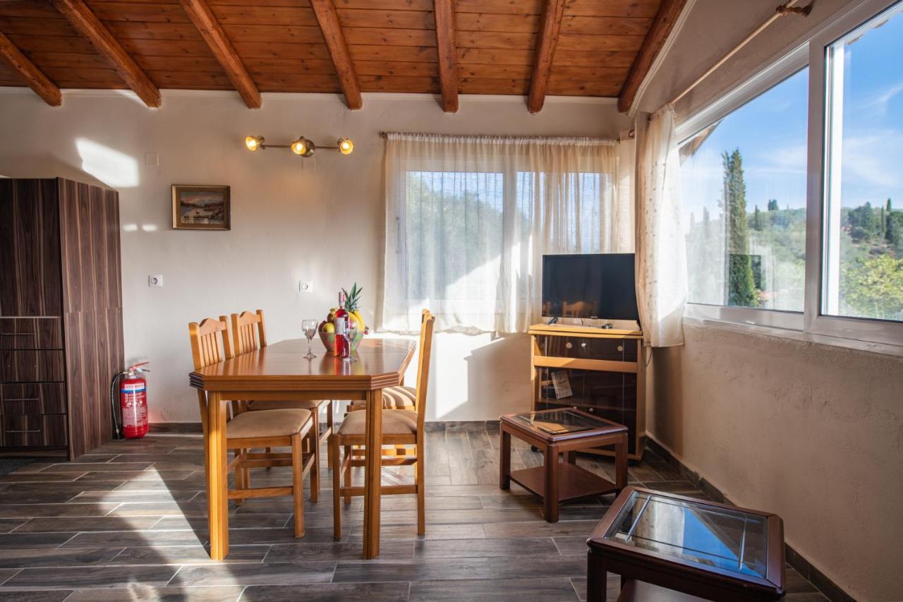 Stelios Stone House Sinarades Villa Kouramádes Екстериор снимка